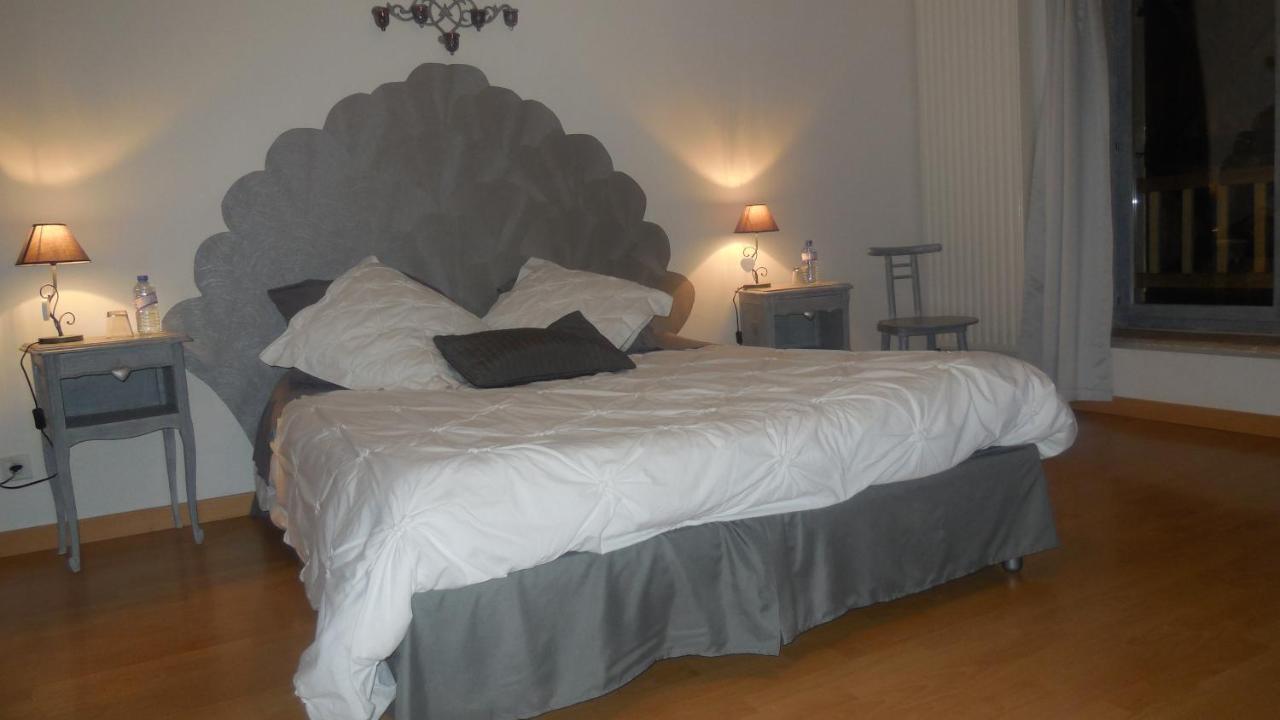 Chambre D'Hotes La Jument Grise Lescheroux Exterior photo